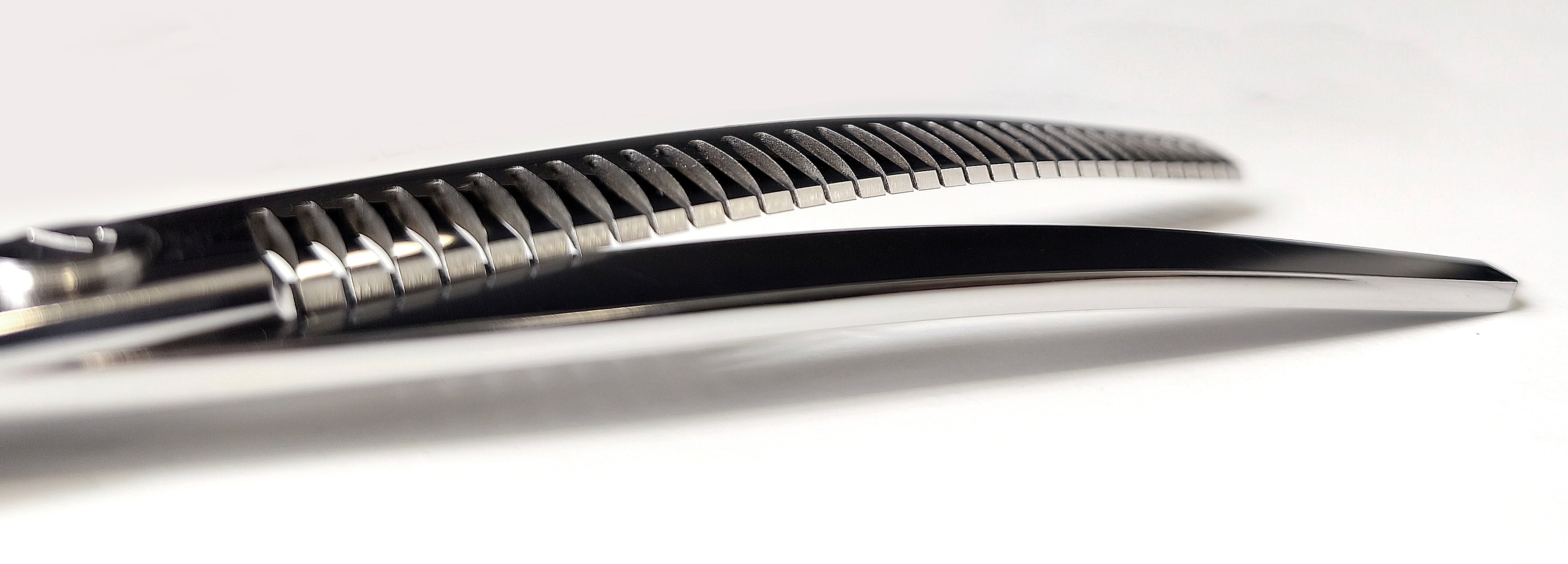 Zora Pet Grooming Curved Blender Shear - Model A-7533C